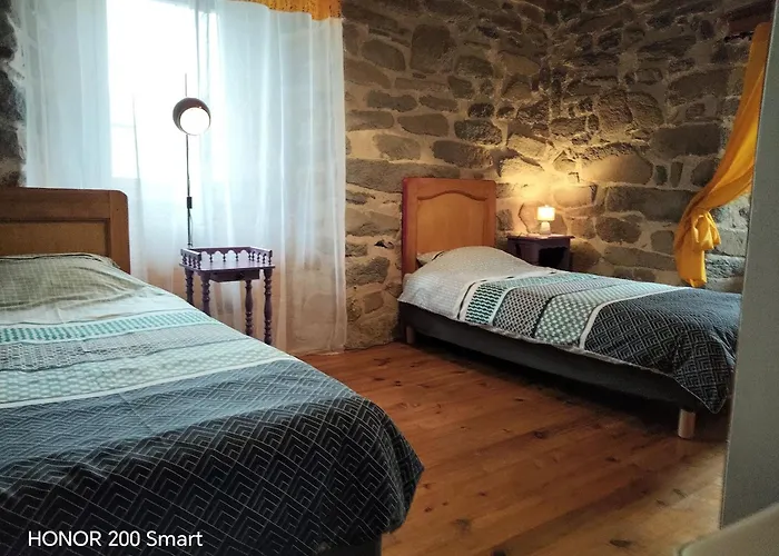 Sejour Rustique Proche Des Estables Et Du Puy-en-velay - Fr-1-582-533