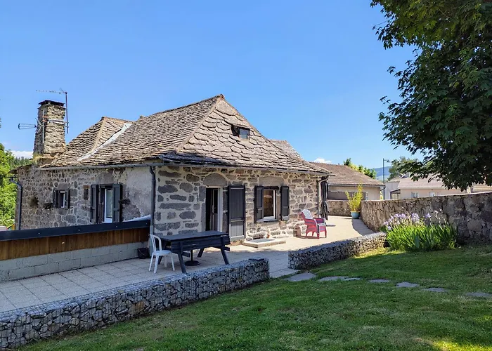 Holiday home Sejour Rustique Proche Des Estables Et Du Puy-en-velay - Fr-1-582-533 *