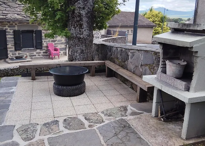 Holiday home Sejour Rustique Proche Des Estables Et Du Puy-en-velay - Fr-1-582-533